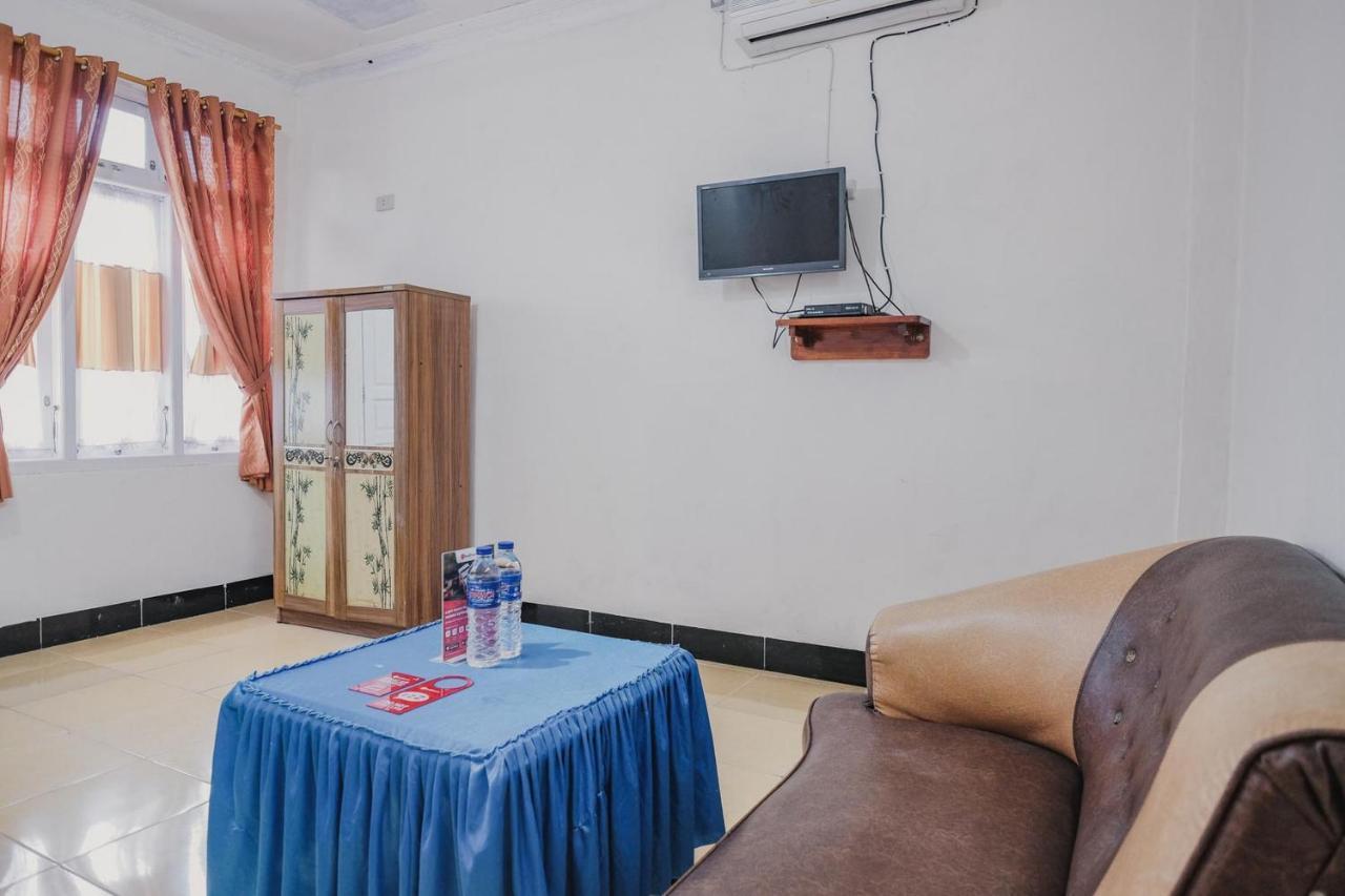 คูลคอสต์ ชาเรียะฮ์ เนียร์ เกบุน รายา ลิวา Hotel Negarabatin ภายนอก รูปภาพ